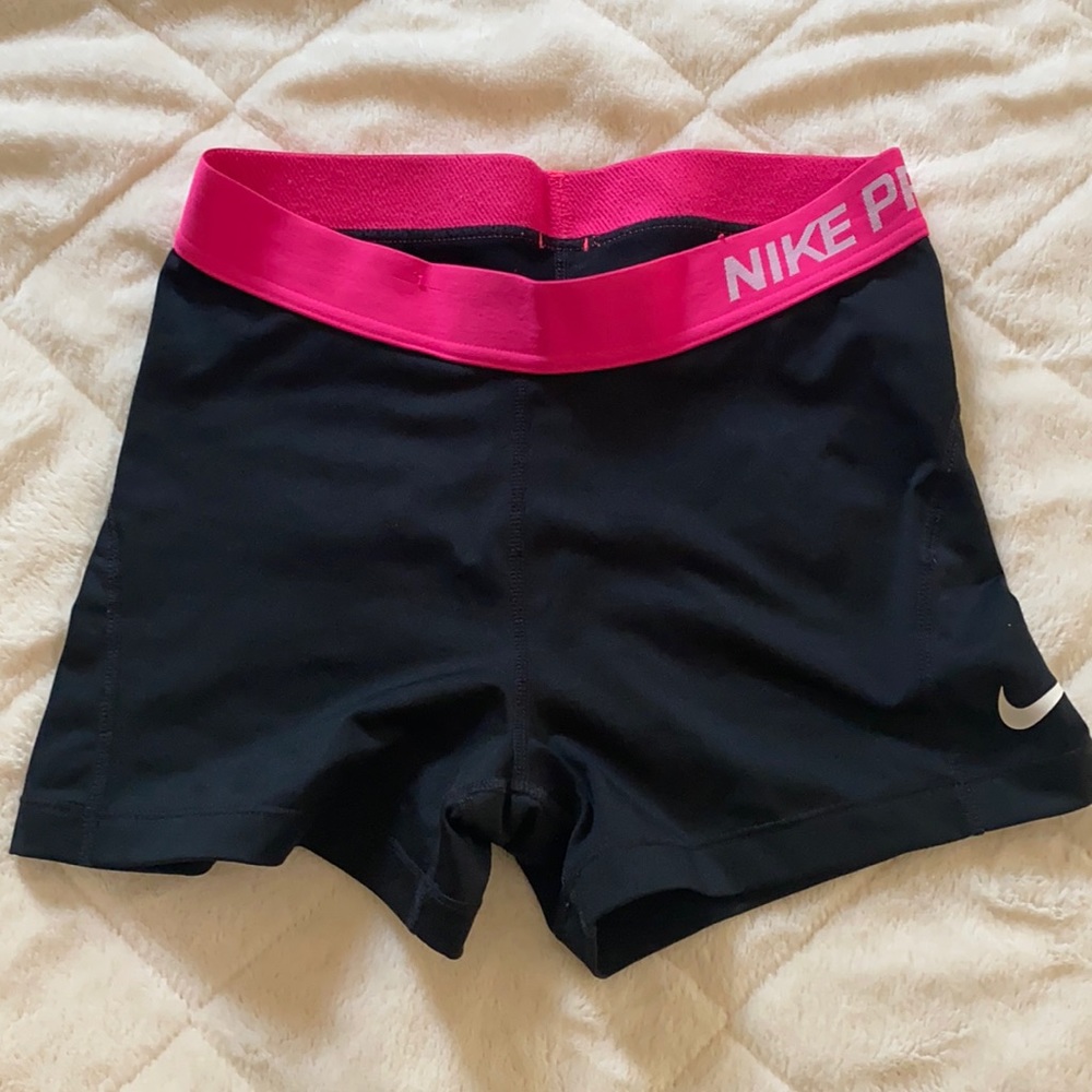Medium Nike shorts